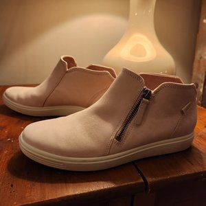 Ecco Womens soft 7 Low Bootie
